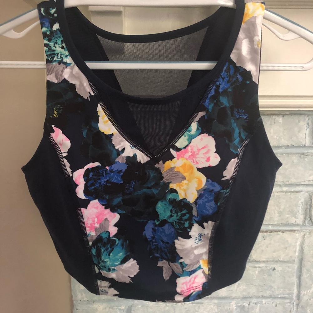 Size S Old Navy floral sports bra